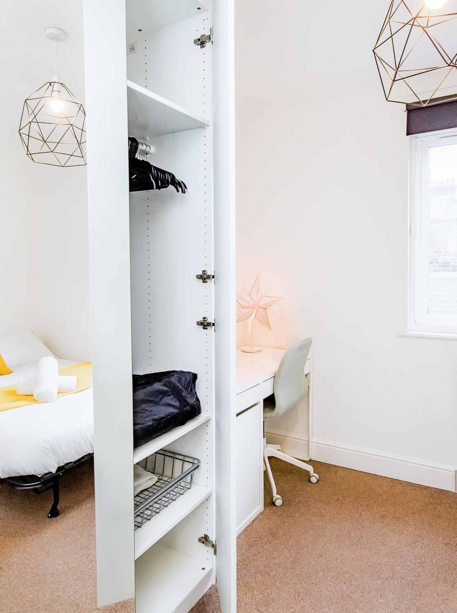 Charming London Home, Opp Arnos Grove Underground Station, Parking New Southgate Exteriér fotografie